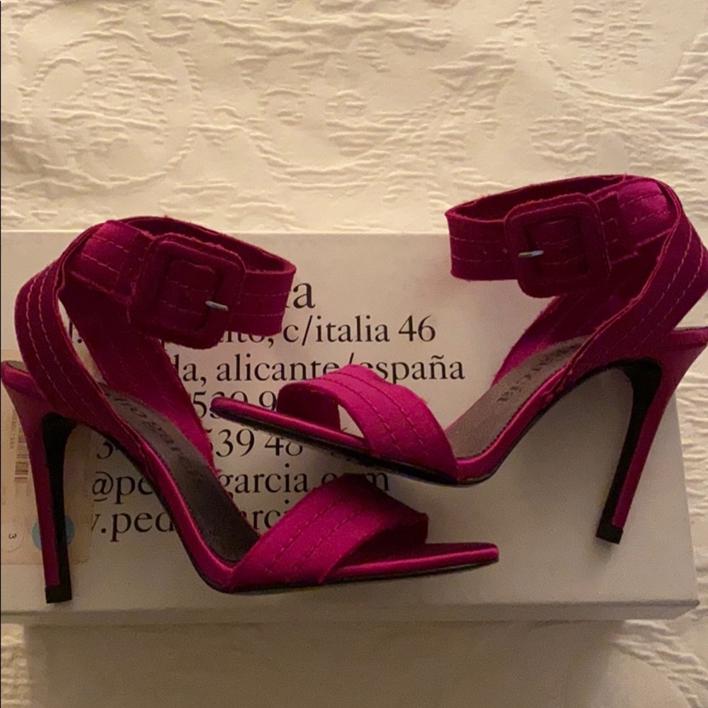 Pedro García Catalina Heels in Orchard Satin.